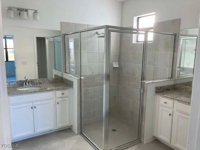 $2,600 | 3261 Altimira Drive, Fort Myers, FL 33905