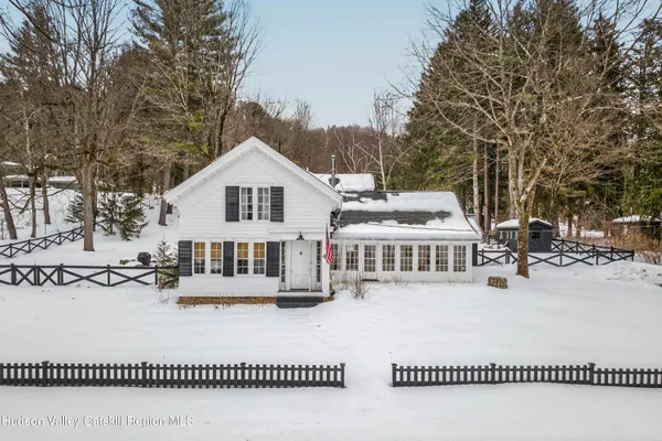 $1,695,000 | 46 Collins Street, Hillsdale, NY 12529