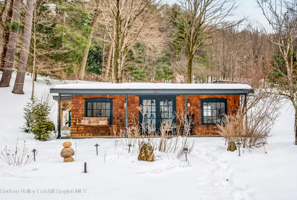 $1,695,000 | 46 Collins Street, Hillsdale, NY 12529