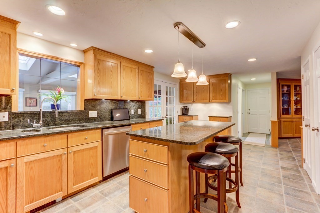 9 Cedar Farms Road Medway, MA 02053 - Photo 12 of 42 Gallery Image 12