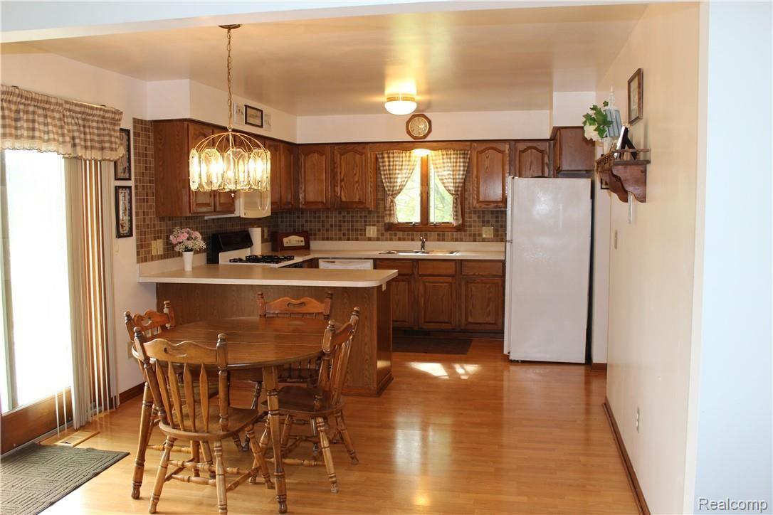 1297 Hessen Road Columbus, MI 48063 - Photo 2 of 24 IMG_6750.JPG