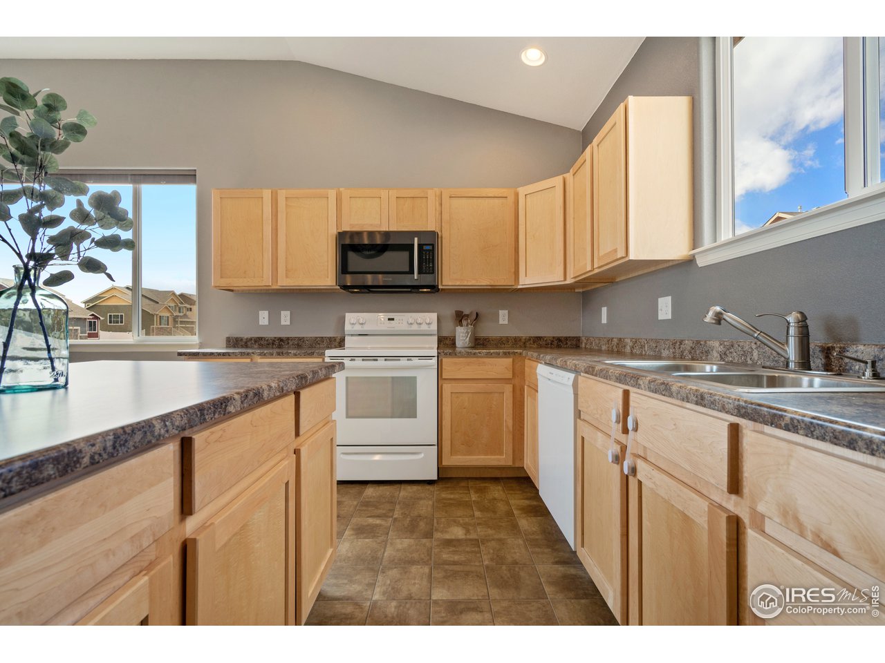 8705 13th St Road Greeley, CO 80634 - Photo 13 of 40 Gallery Image 13
