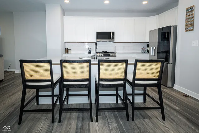 $325,000 | 7107 Pate Hollow Drive, Brownsburg, IN 46112