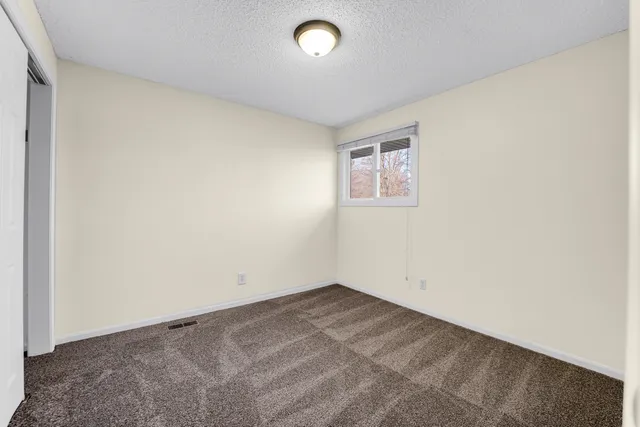 $255,000 | 990 Quail Court, Bradley, IL 60915