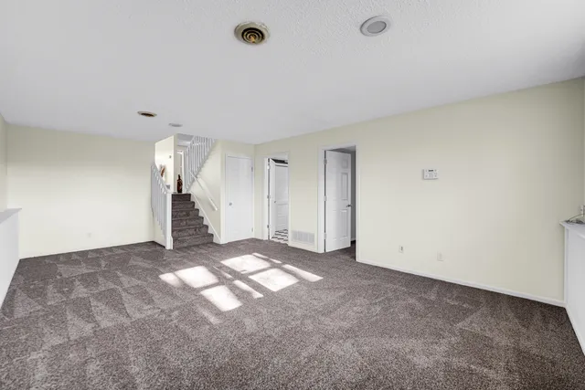 $255,000 | 990 Quail Court, Bradley, IL 60915