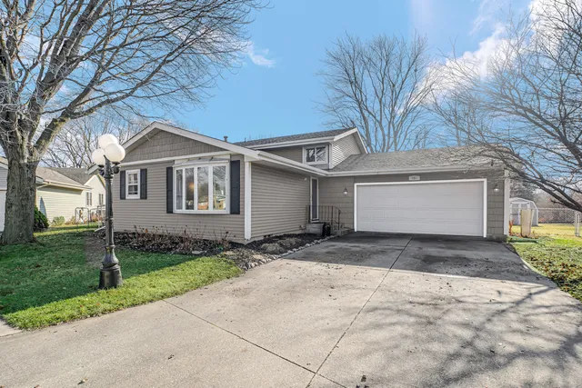 $255,000 | 990 Quail Court, Bradley, IL 60915