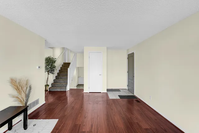 $255,000 | 990 Quail Court, Bradley, IL 60915