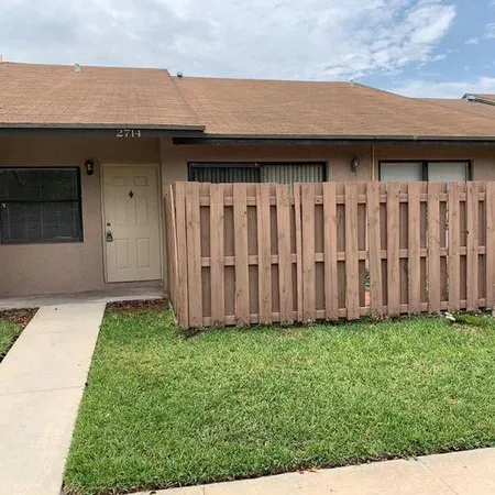 $2,400 | 2714 North Nob Hill Road, Sunrise, FL 33322