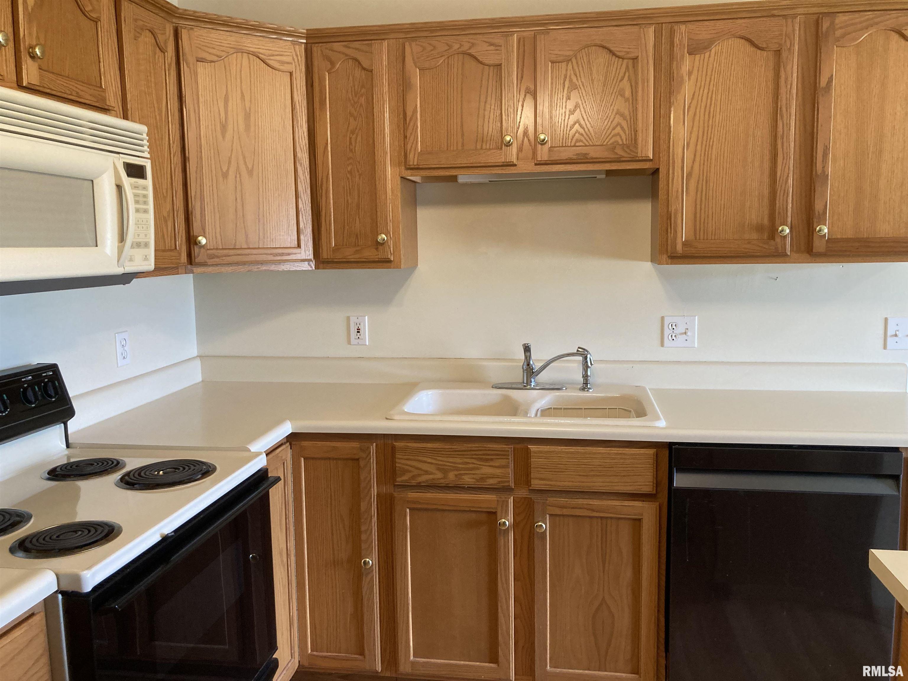 1254 Kingsbury Road Washington, IL 61571 - Photo 8 of 26 Gallery Image 8