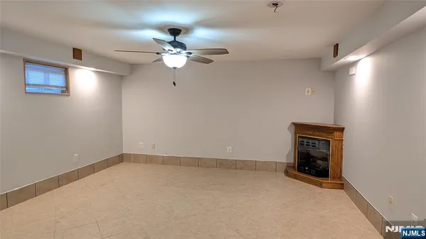 $3,100 | 277 Wallington Avenue, Wallington, NJ 07057