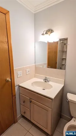 $3,100 | 277 Wallington Avenue, Wallington, NJ 07057