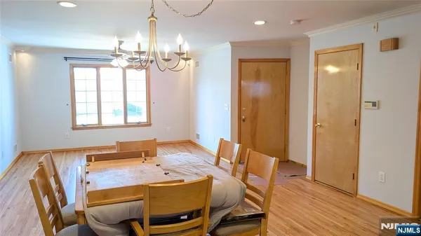 $3,100 | 277 Wallington Avenue, Wallington, NJ 07057
