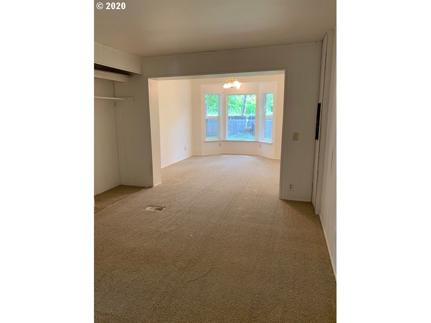 5171 Forsythia Street Springfield, OR 97478 - Photo 16 of 21