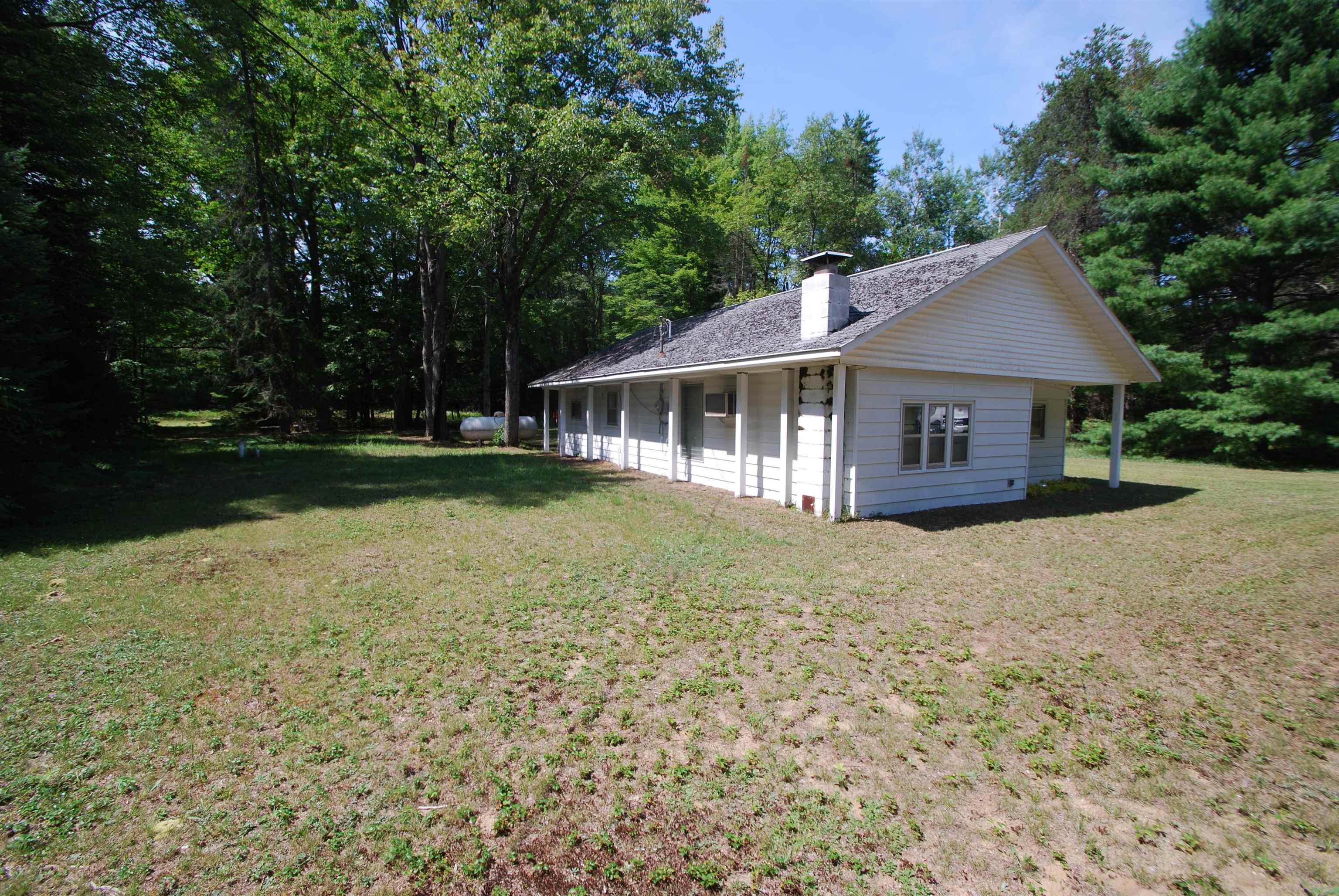 5295 Cedar Lake Road Gladwin, MI 48624 - Photo 2 of 48 1949396-4e44e70f-1891-4312-b8f8-39fb2a39e955.JPG