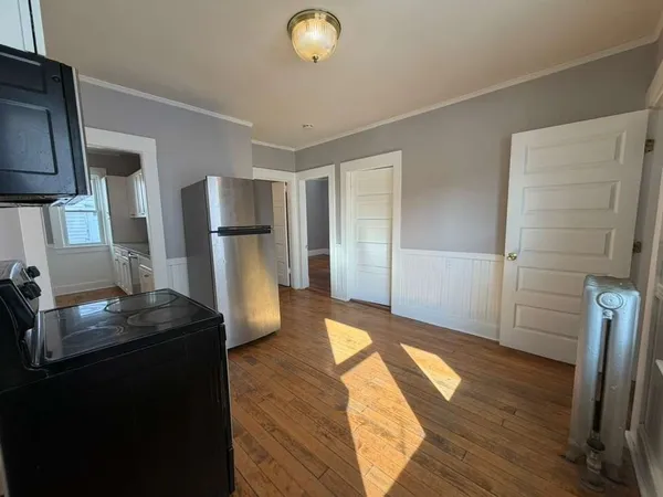 $2,700 | 246 Rogers Street, Unit 1, Lowell, MA 01852