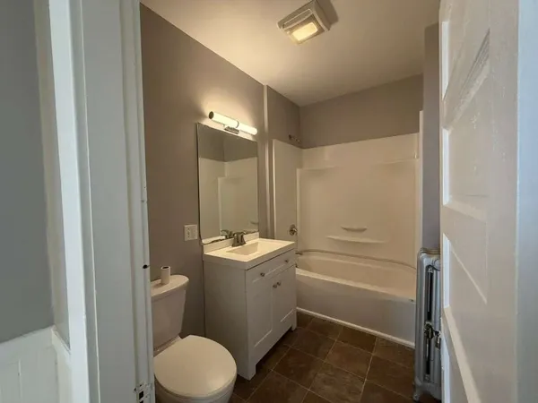$2,700 | 246 Rogers Street, Unit 1, Lowell, MA 01852
