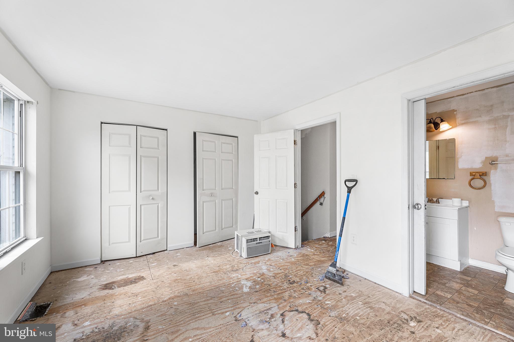 423 Calvert Street Chestertown, MD 21620 - Photo 12 of 20 a view of a room with a wardrobe space
