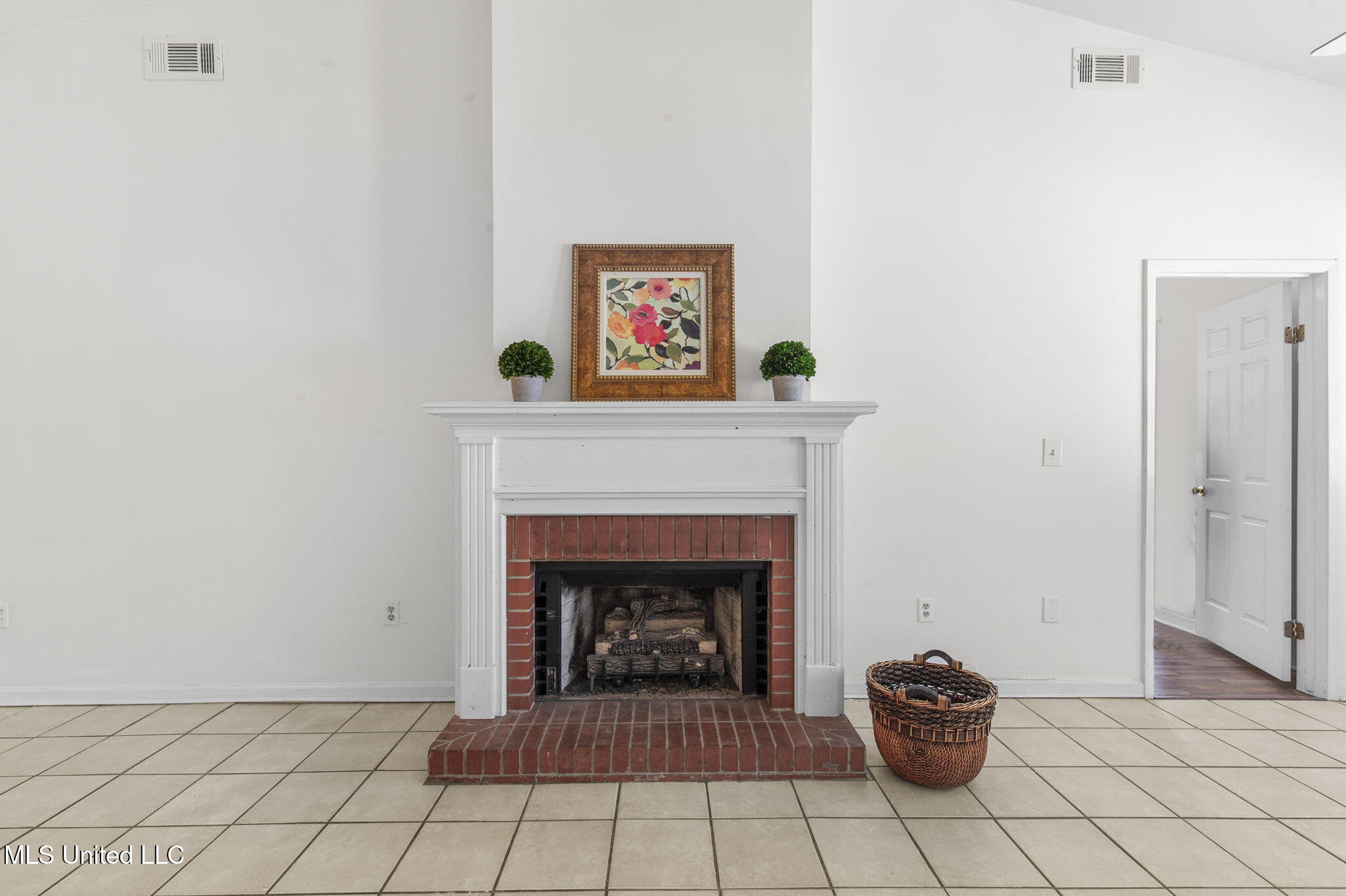 5072 Shadow Ridge Jackson, MS 39211 - Photo 13 of 31 15-web-or-mls-5072 Harling-13