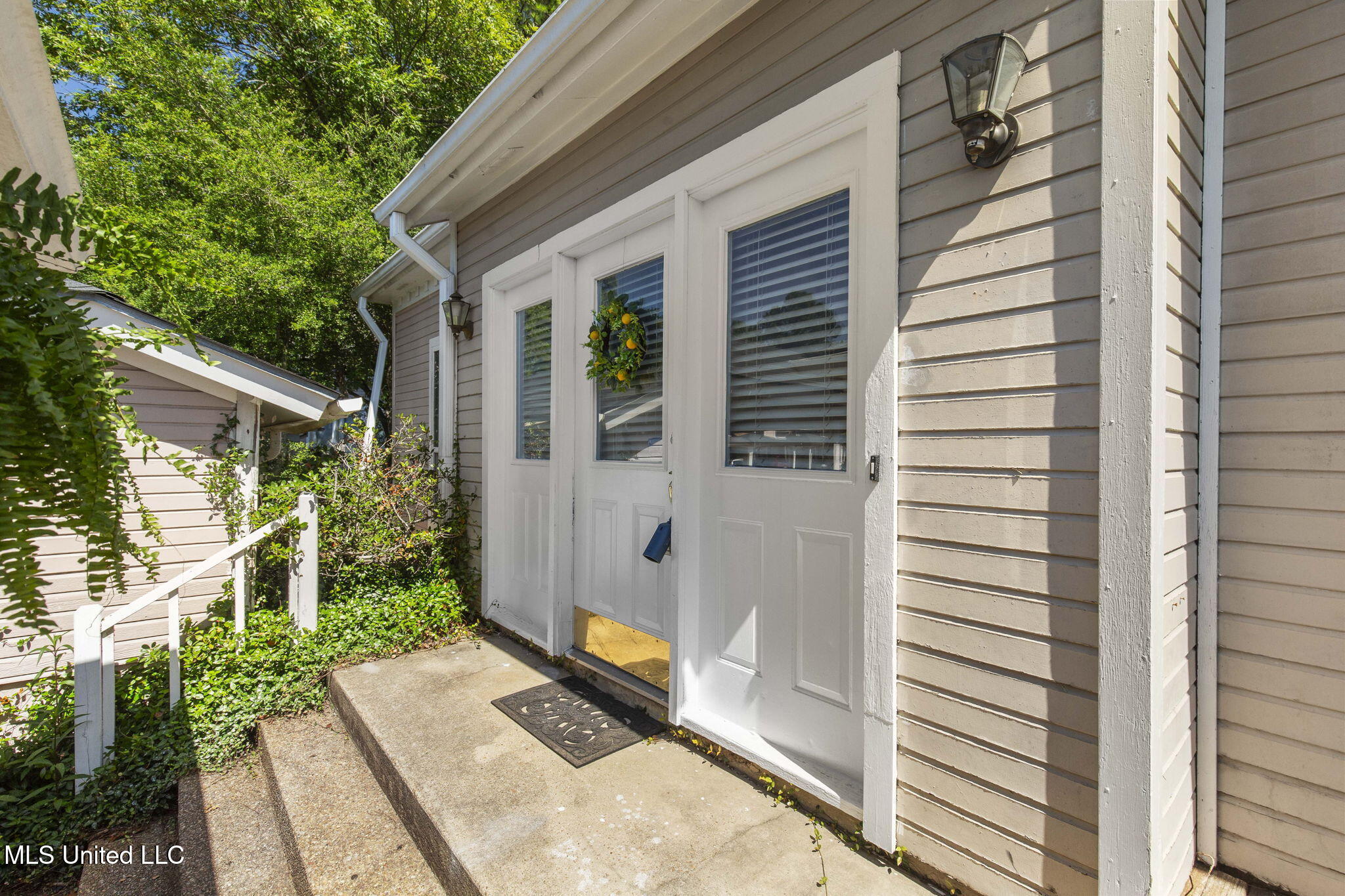 5072 Shadow Ridge Jackson, MS 39211 - Photo 7 of 31 7-web-or-mls-5072 Harling-7