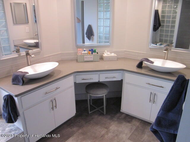 2068 Brigadier Drive Spring Hill, FL 34608 - Photo 18 of 39 IMG_1301