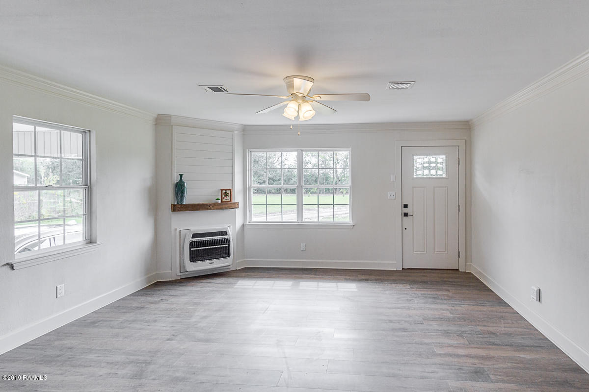 2012 Savoy Road Youngsville, LA 70592 - Photo 20 of 34 2012 Savoy Rd-9539