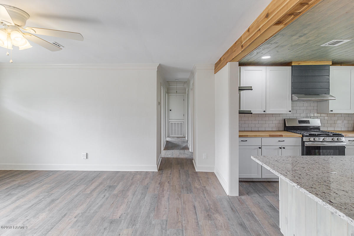 2012 Savoy Road Youngsville, LA 70592 - Photo 24 of 34 2012 Savoy Rd-9566