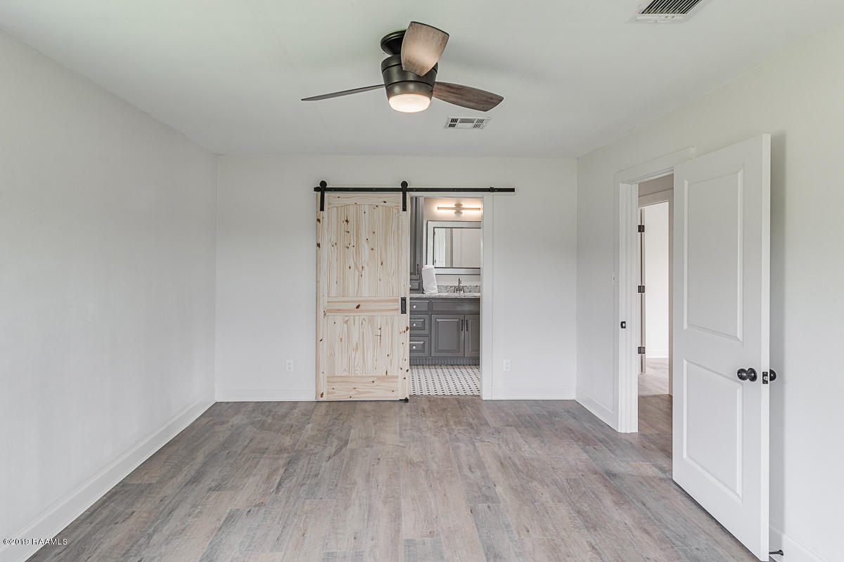 2012 Savoy Road Youngsville, LA 70592 - Photo 28 of 34 2012 Savoy Rd-9602