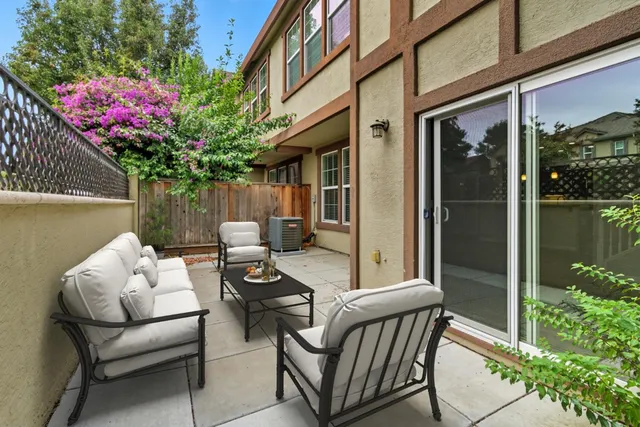 a view of a entryway