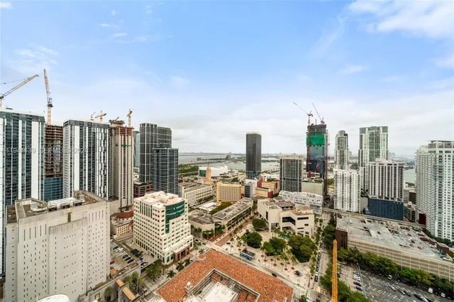 $2,800 | 225 North Miami Avenue, Unit 1207, Miami, FL 33128