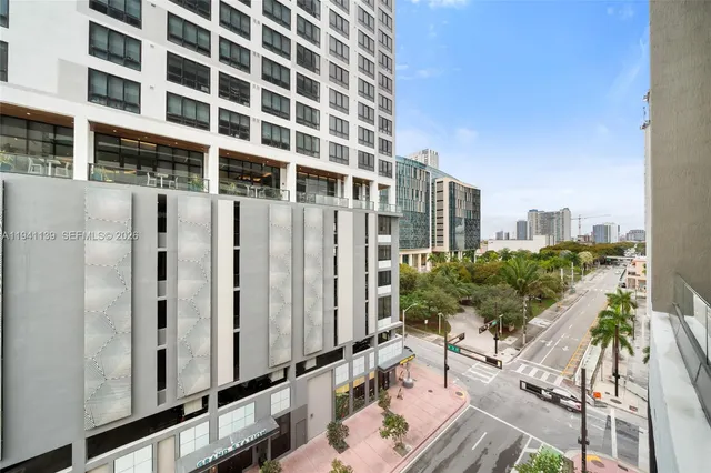 $2,800 | 225 North Miami Avenue, Unit 1207, Miami, FL 33128