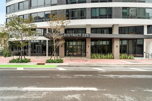 $2,800 | 225 North Miami Avenue, Unit 1207, Miami, FL 33128