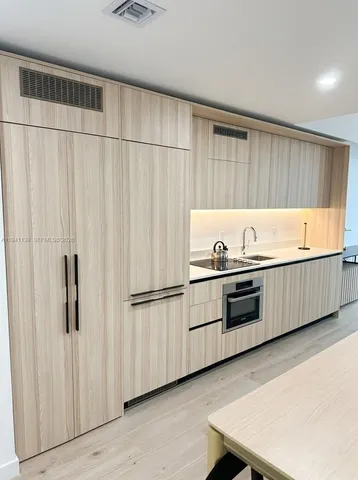 $2,800 | 225 North Miami Avenue, Unit 1207, Miami, FL 33128