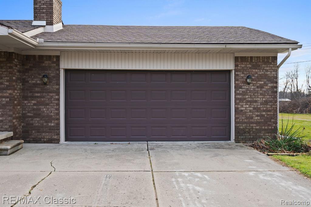 4260 Sweet Road Howell, MI 48843 - Photo 5 of 34