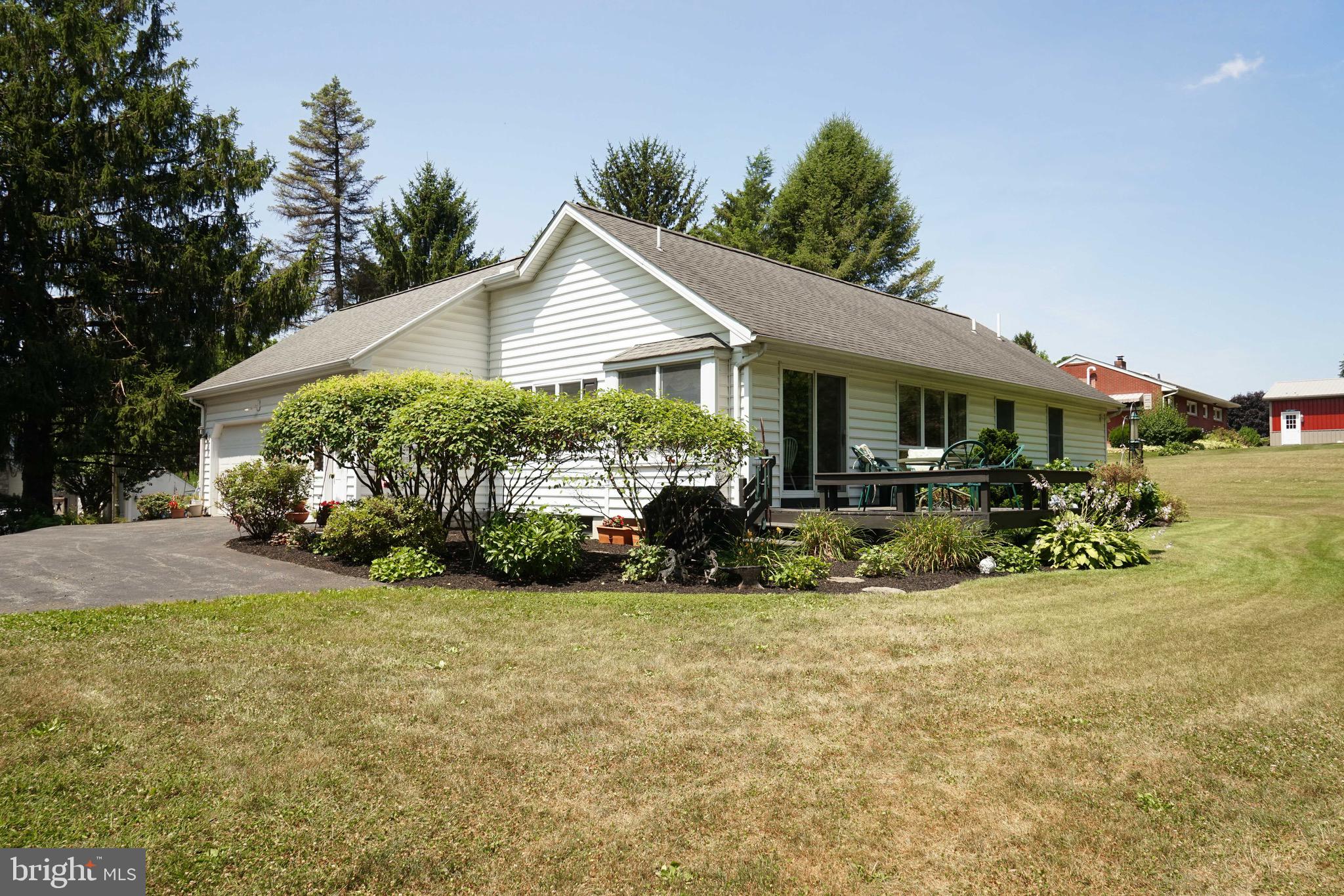 47 Newport Road Gap, PA 17527 - Photo 3 of 25 Gallery Image 3