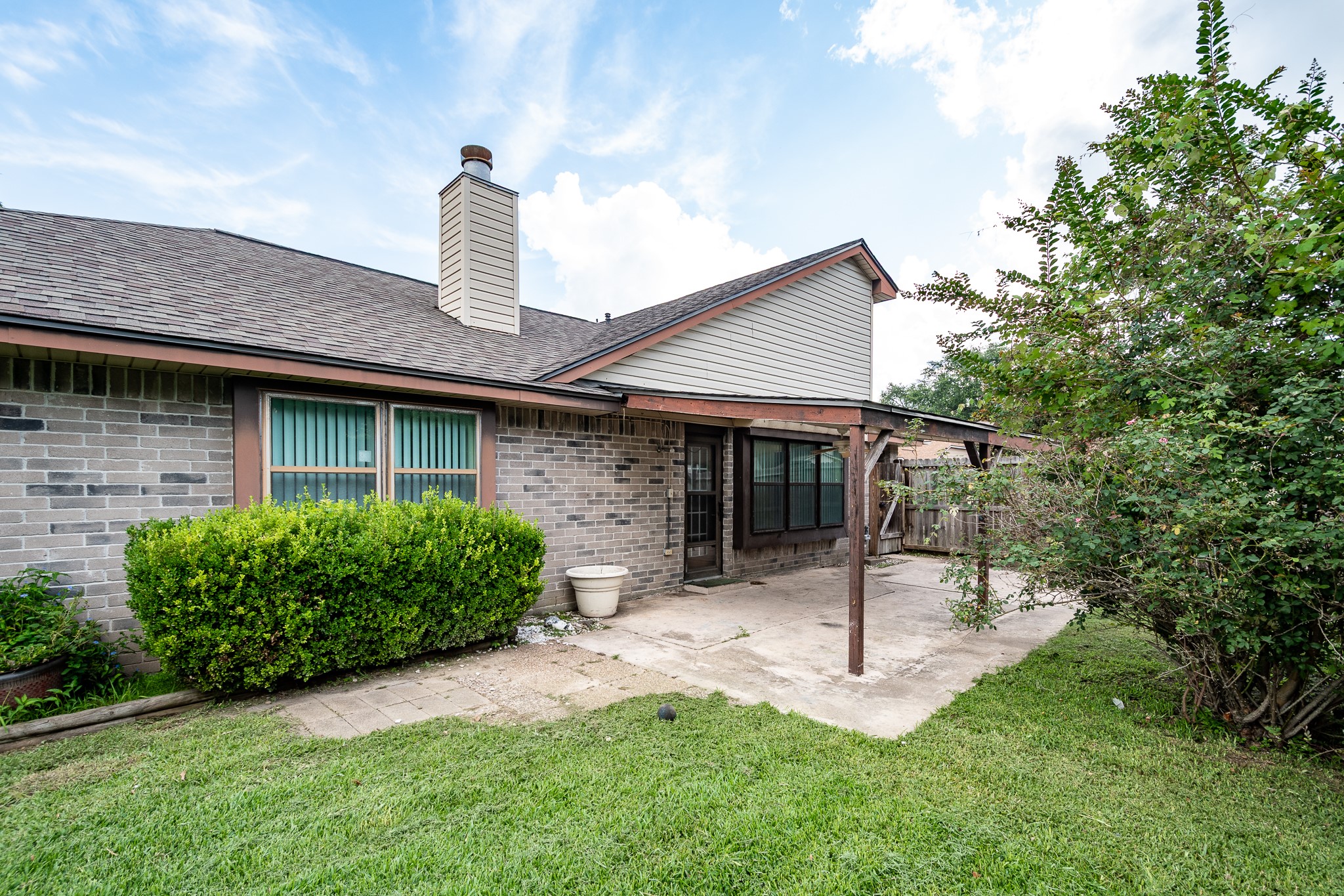 17 Crestbriar Court Baytown, TX 77521 - Photo 29 of 32