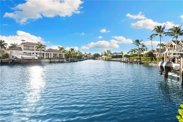 $6,995,000 | 2170 Marina Drive, Naples, FL 34102
