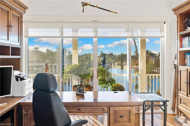 $6,995,000 | 2170 Marina Drive, Naples, FL 34102