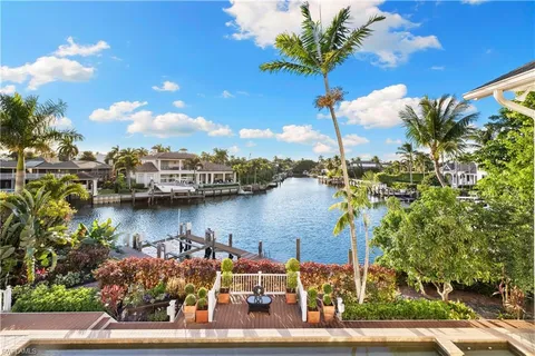 $6,995,000 | 2170 Marina Drive, Naples, FL 34102