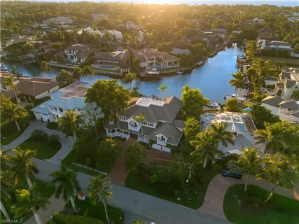 $6,995,000 | 2170 Marina Drive, Naples, FL 34102