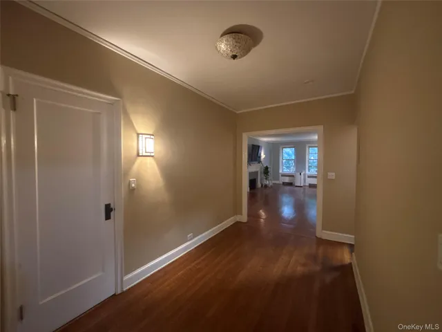 $4,350 | 8 Barstow Road, Unit 2B, Great Neck, NY 11021