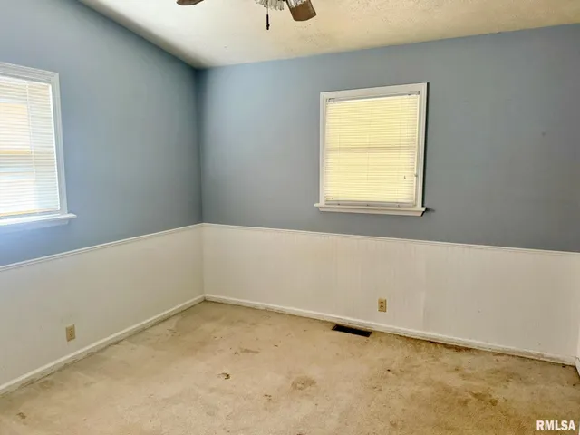 $79,900 | 24 Adkins Street, Metropolis, IL 62960