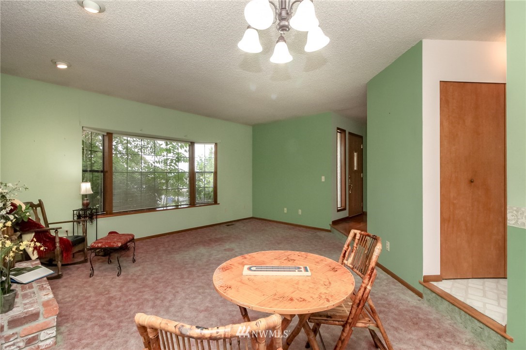 1720 Shattuck Avenue South Renton, WA 98055 - Photo 8 of 24 Gallery Image 8