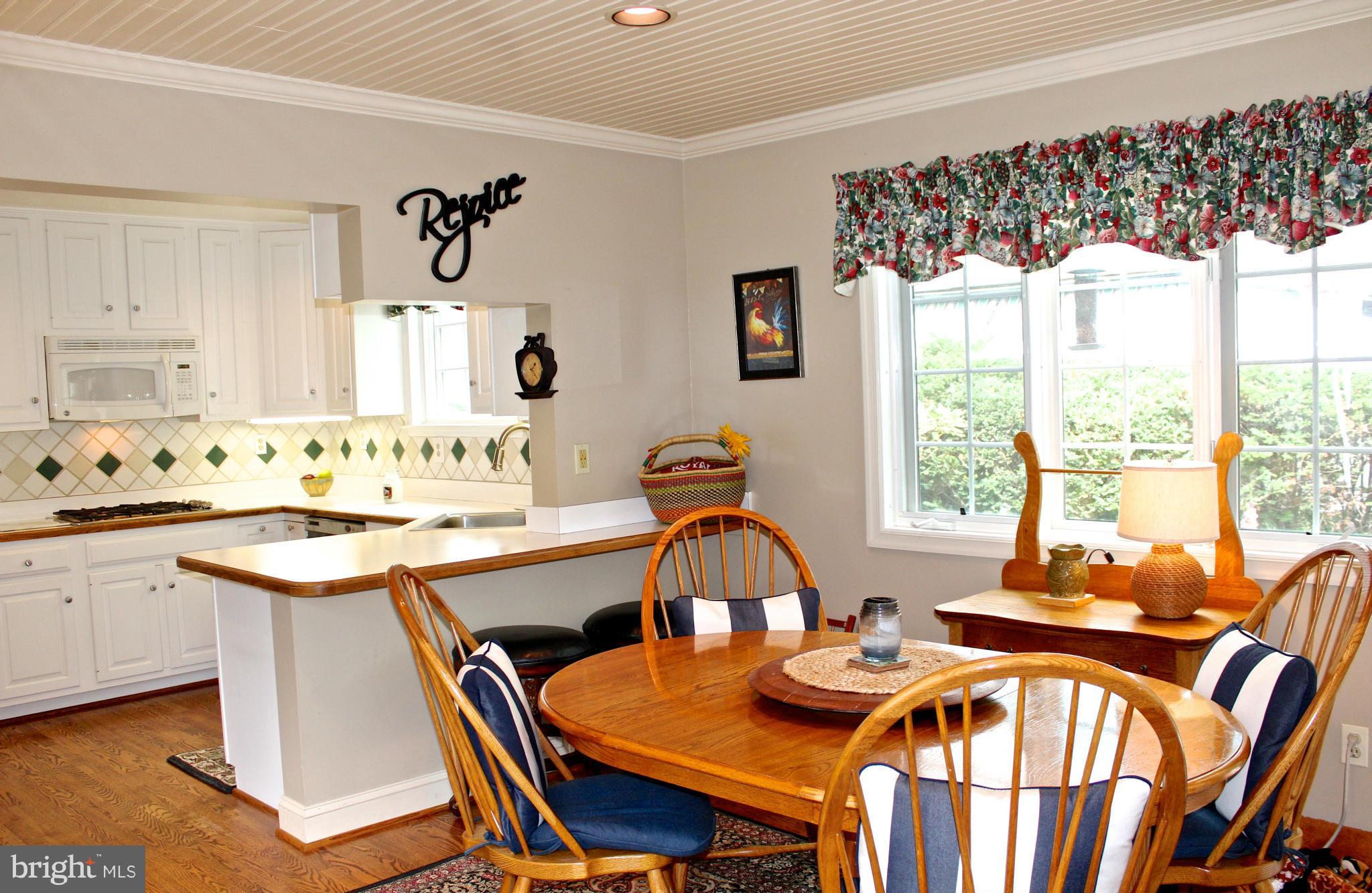 11 Aintree Road Baltimore, MD 21286 - Photo 8 of 30 Kitchen