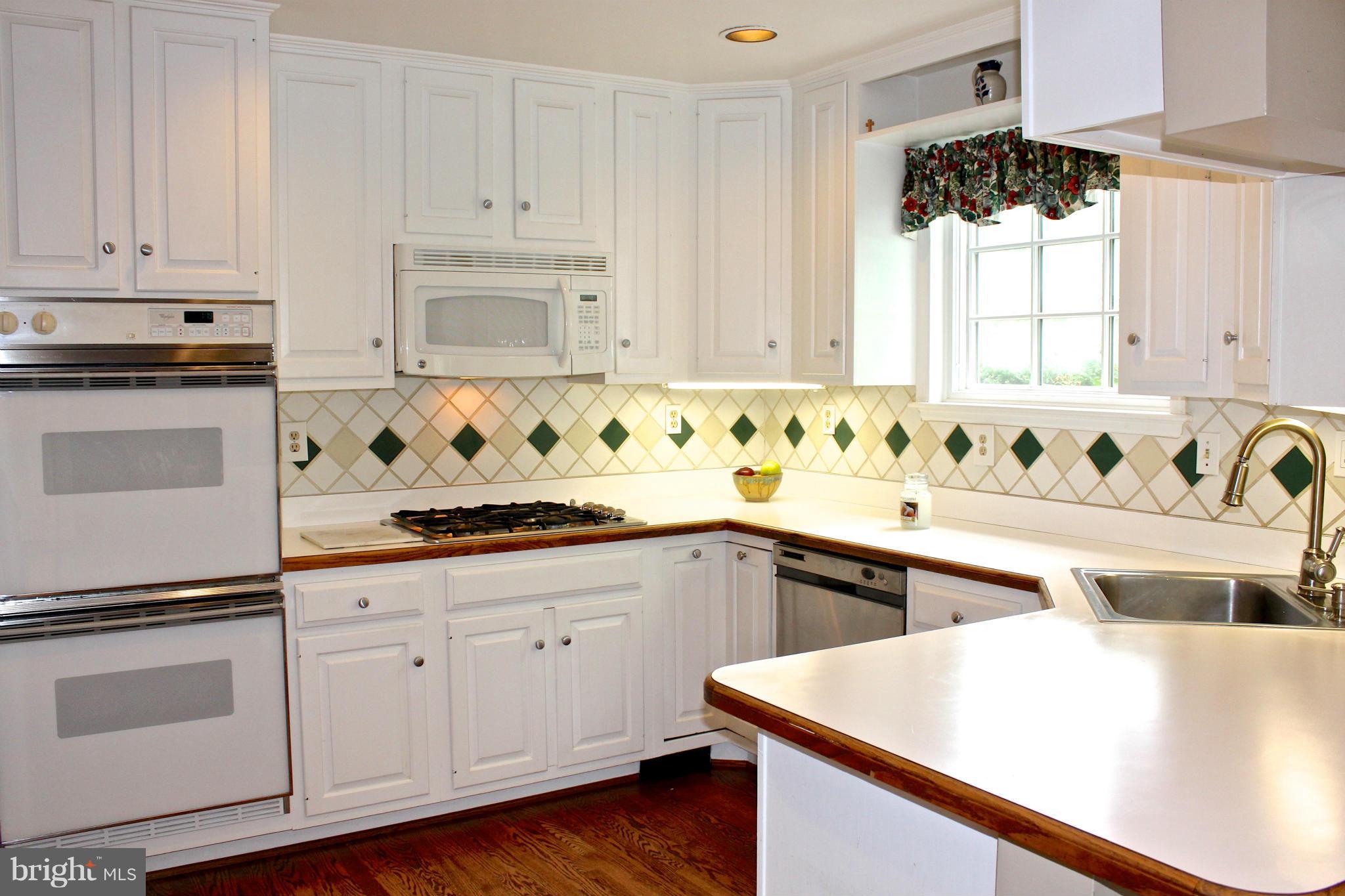 11 Aintree Road Baltimore, MD 21286 - Photo 9 of 30 Kitchen