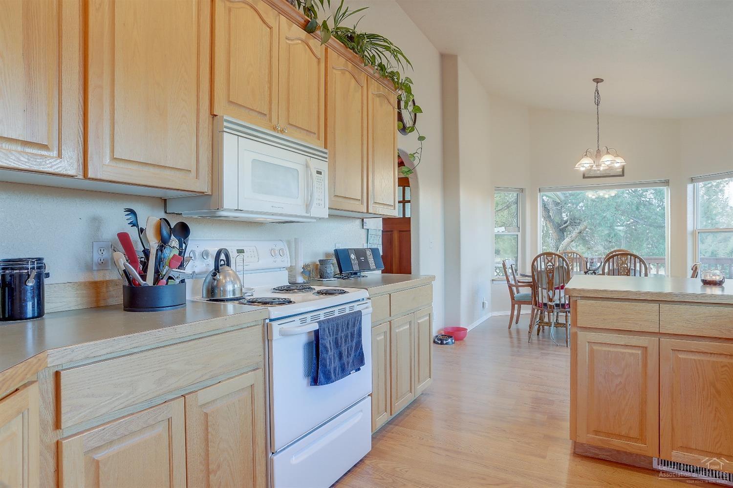 8254 Southwest Shad Road Terrebonne, OR 97760 - Photo 5 of 21 Additional Photo