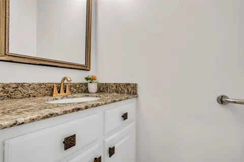 $679,000 | 26 Dove Trace Circle, The Woodlands, TX 77382