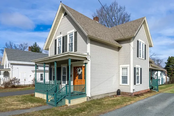 $599,000 | 9 South Street, Lebanon, NH 03766
