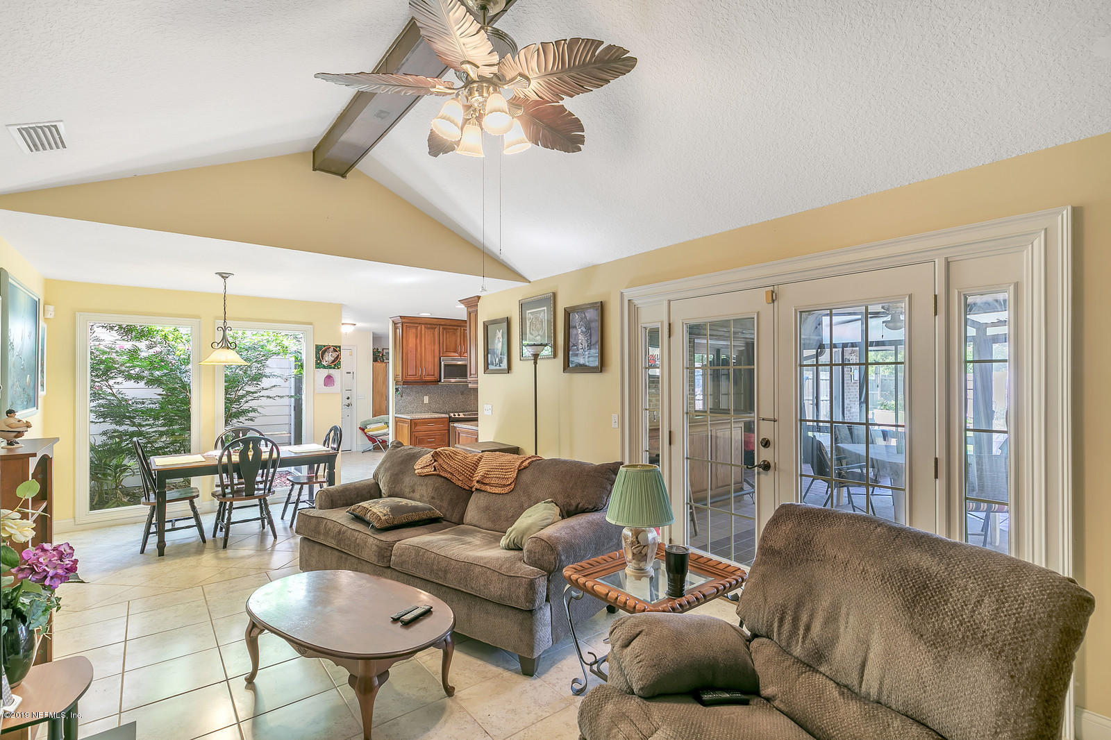 10306 Autumn Valley Road Jacksonville, FL 32257 - Photo 9 of 31 Living Room