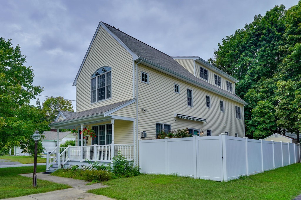 4 Ruthven Avenue Burlington, MA 01803 - Photo 1 of 30 Gallery Image 1