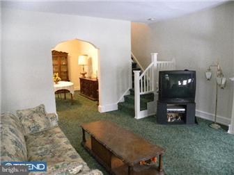 313 Roxborough Avenue Philadelphia, PA 19128 - Photo 3 of 7 Gallery Image 3
